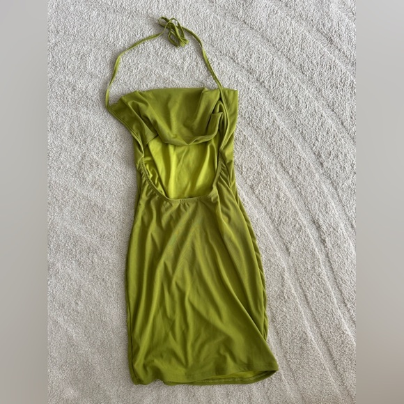 PrettyLittleThing Lime Green Backless Dress - Picture 6 of 10